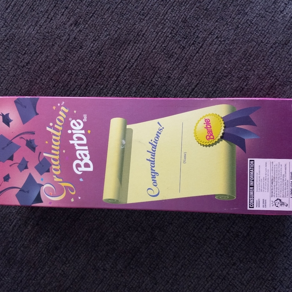 1996 special edition graduation barbie - Picture 4 of 6